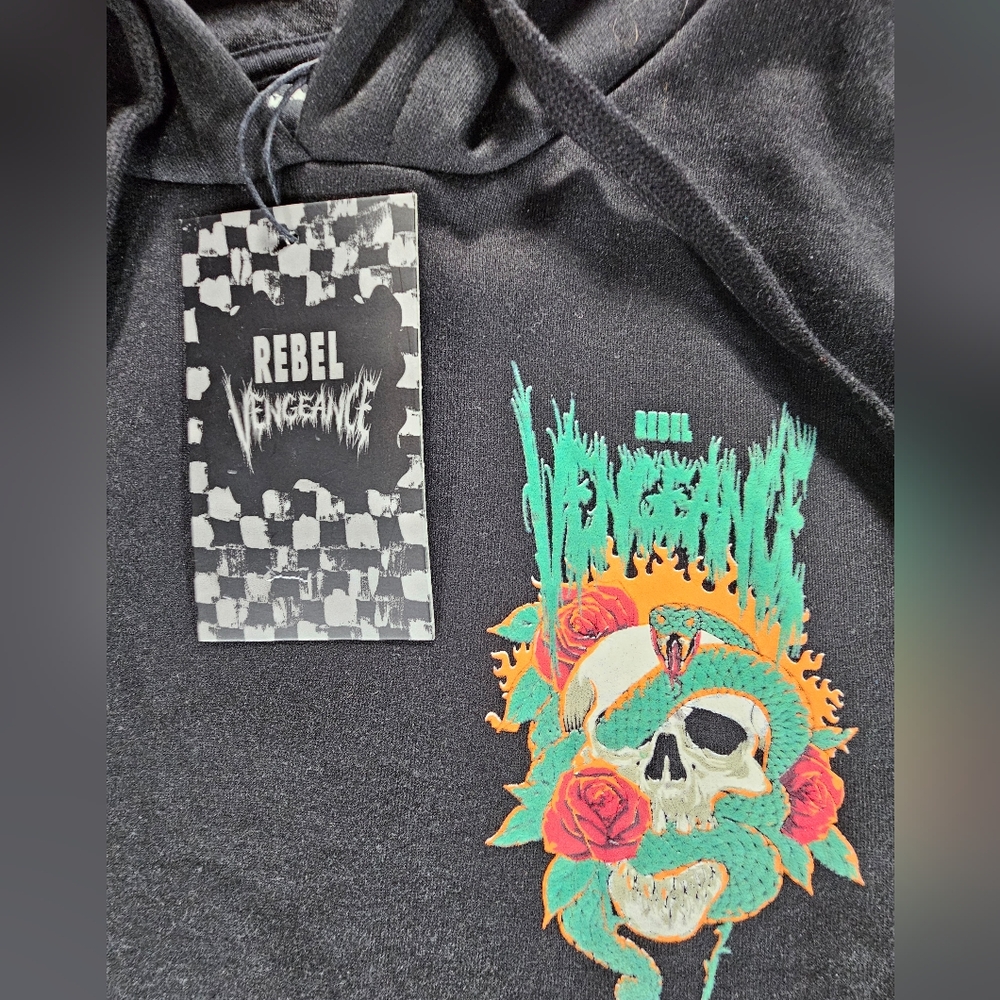 NWT Rebel Vengance Black Hoodie with Skull and Snake Graphic Size Medium - Picture 3 of 5